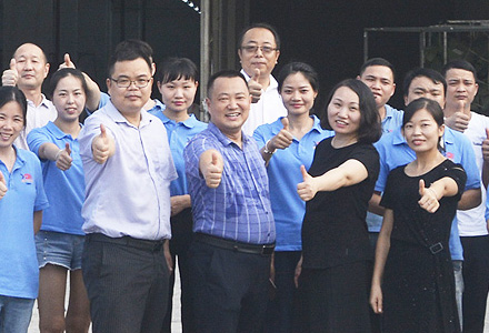 聯係.17c嫩嫩草色视频